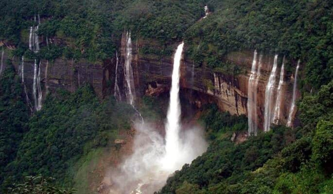 air terjun nohkalikai