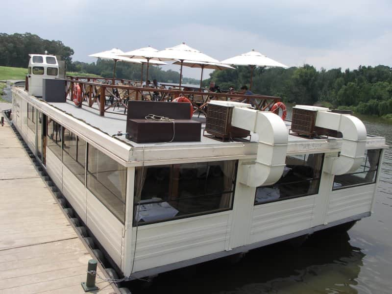 petit verdot floating restaurant