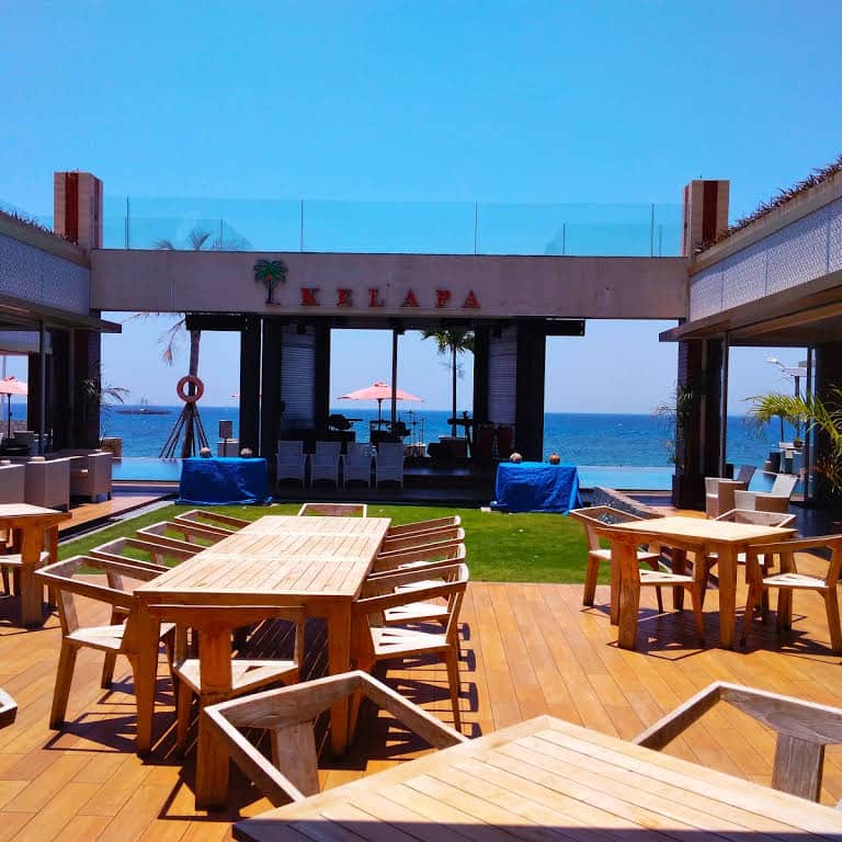  The Kelapa Restaurant and Sky Lounge