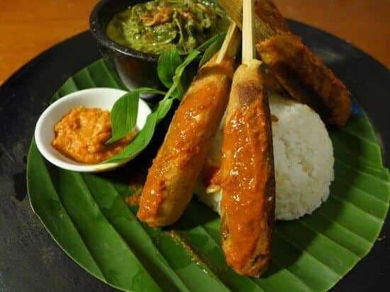 Sate Pusut 