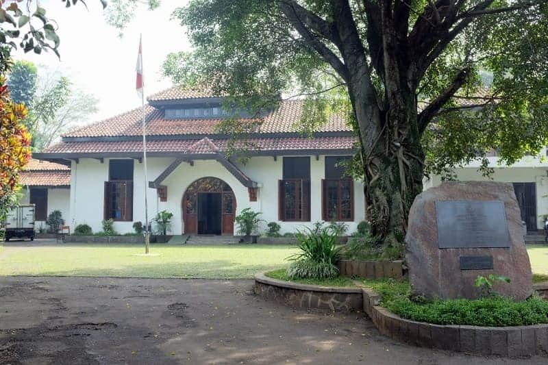 Gedung Indonesia Menggugat