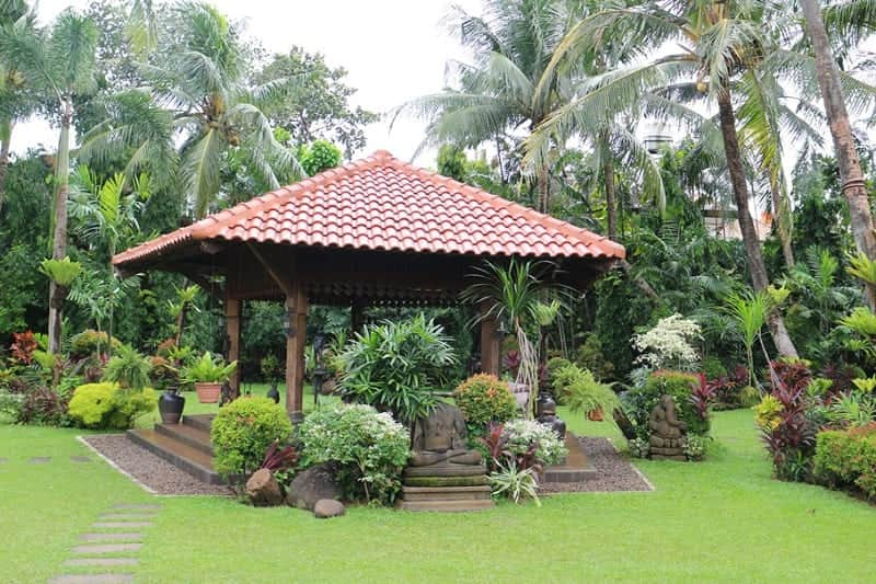 Museum di Tengah Kebun