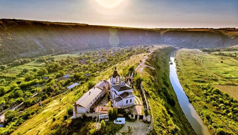 10 Tempat Wisata di Moldova, Negara Kecil Di Eropa Penuh