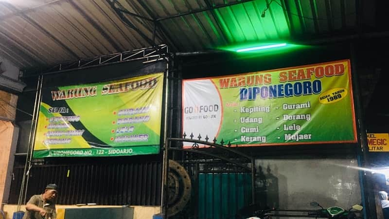 Warung Seafood Diponegoro