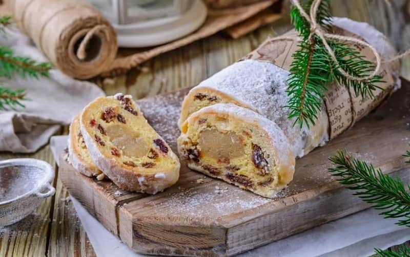 stollen cake