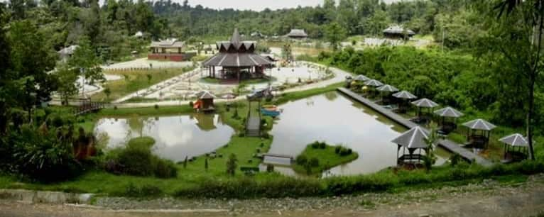 Pemancingan Tjiu Palace Samarinda / Wonderful Indonesia ...