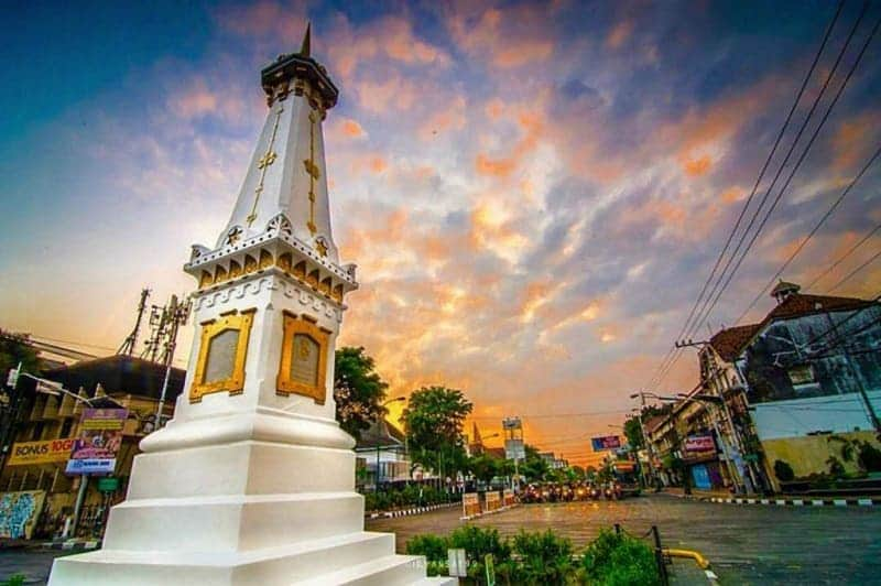 tugu jogja