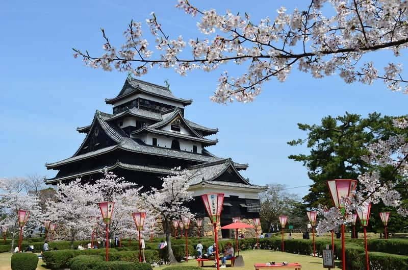 istana terkenal di Jepang