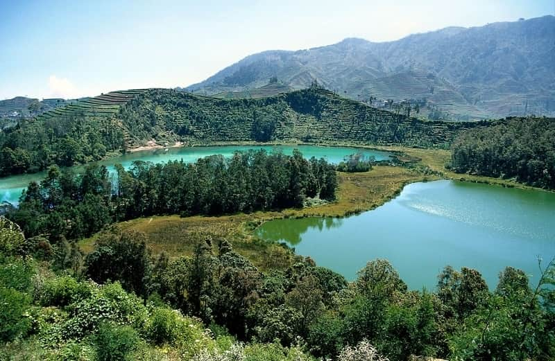 telaga warna dieng