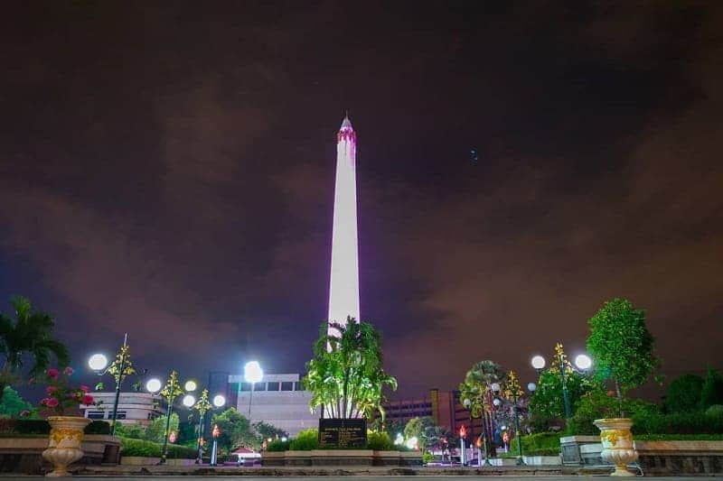 tugu pahlawan