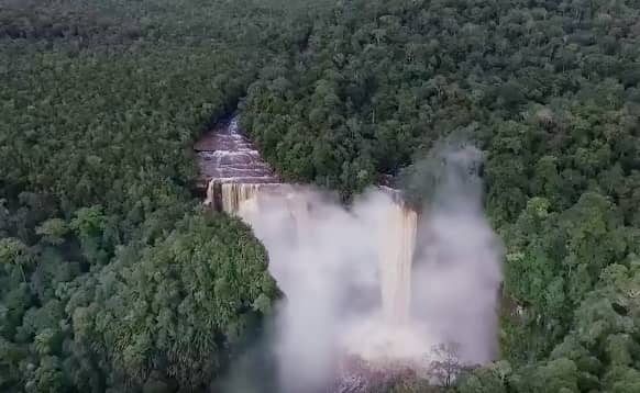 Air Terjun Nokan Nayan Kalimantan Barat