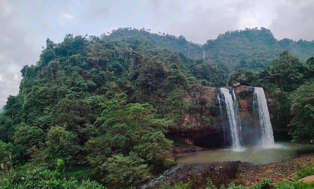 air terjun pengantin