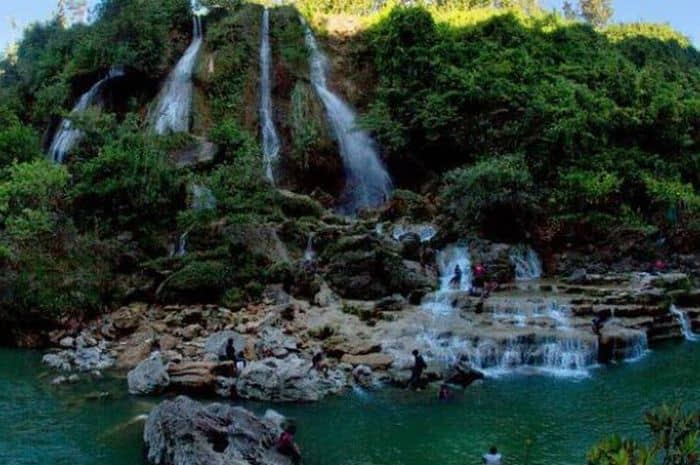 air terjun sri gethuk