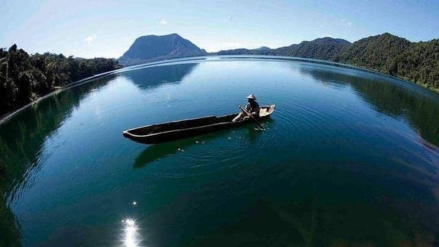 danau gunung tujuh