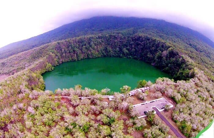 Danau mistis di Indonesia