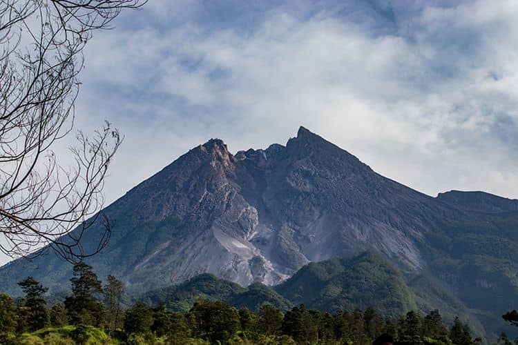 gunung merapi