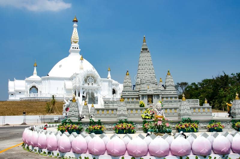 Wat Bueng Latthiwan