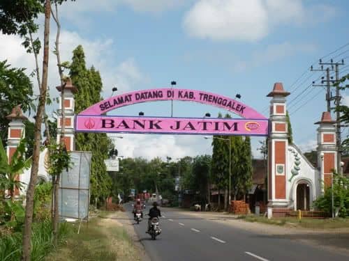 Tugu Perbatasan Ponorogo dan Trenggalek