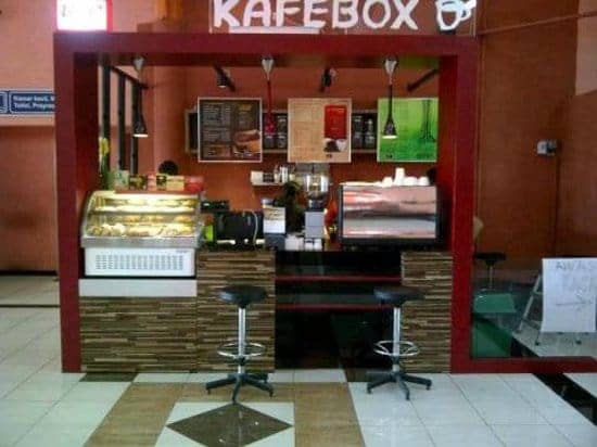 kafe box malang