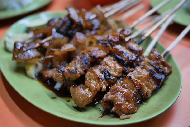 Bakut & Sate Babi Aheng 138