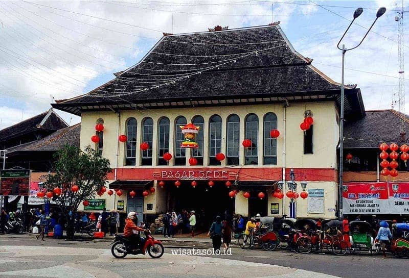 Pasar Gede Harjonagoro Surakarta