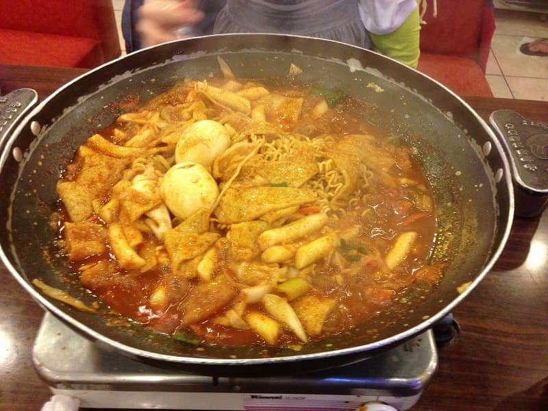 Sindang-dong Tteokbokki Town