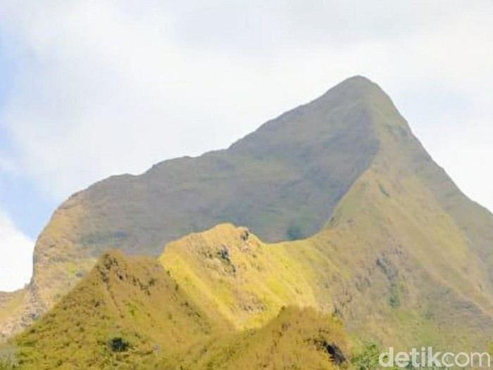 Bukit Piramid Bondowoso