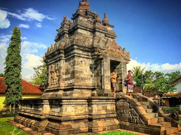  Candi Pawon 