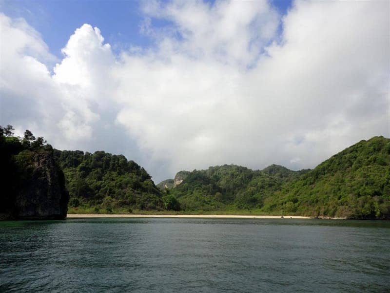 Pulau Nusa Barong, Jawa Timur