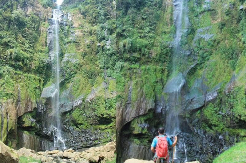 Air Terjun Rambut Moyo