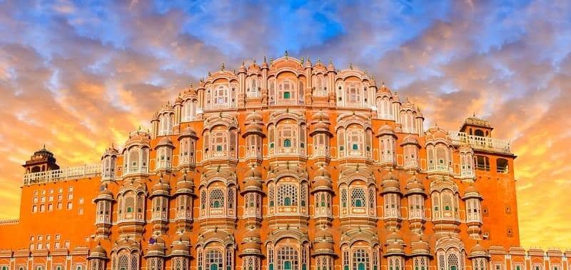 Exploring India's Top 10 Captivating Tourist Destinations - RJs Tek