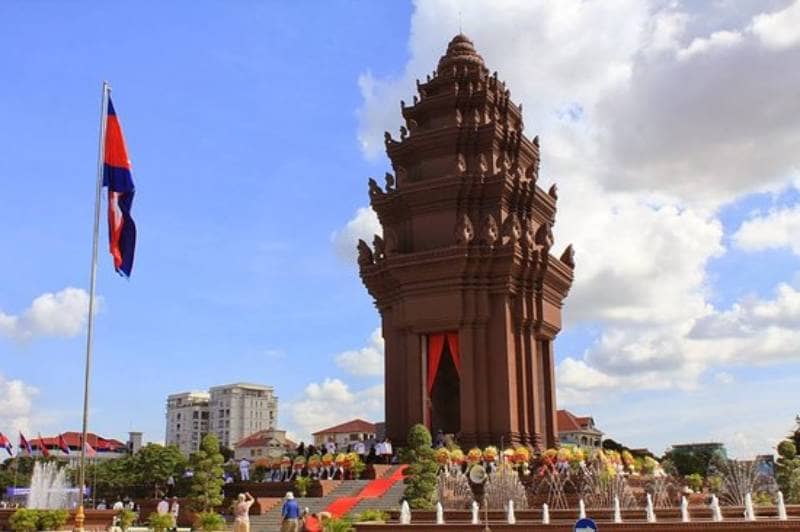 Monumen Bersejarah Phnom Penh