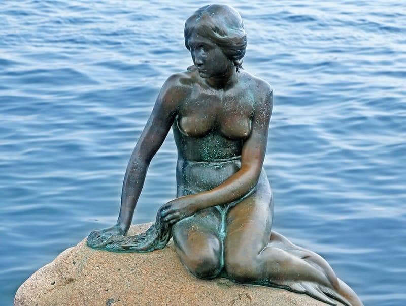  The Little Mermaid Statue