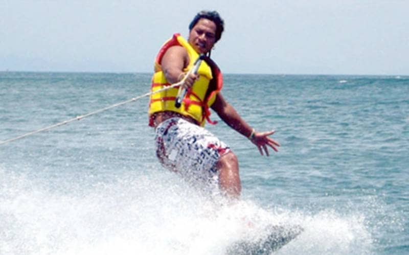 Wake Boarding di Benoa