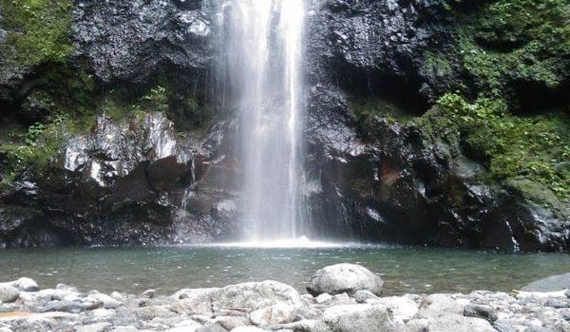 air terjun tangkum