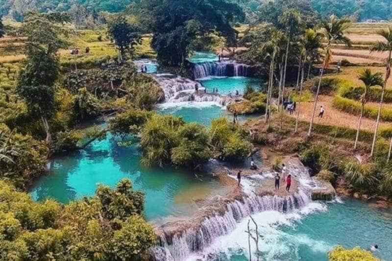 air terjun waikelo sawah