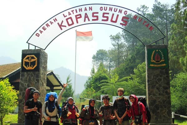 gunung burangrang