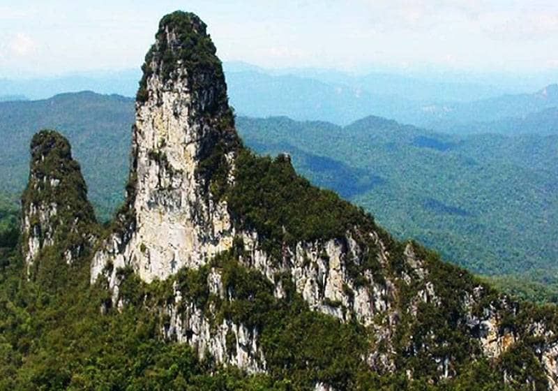 Gunung Tertinggi di Asia Tenggara