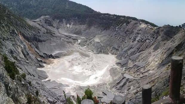 gunung tangkuban perahu