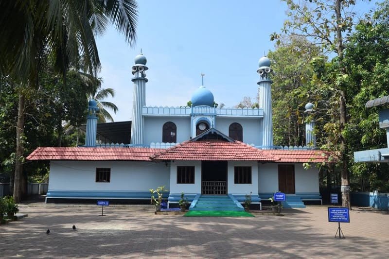 Masjid Cherman Juma