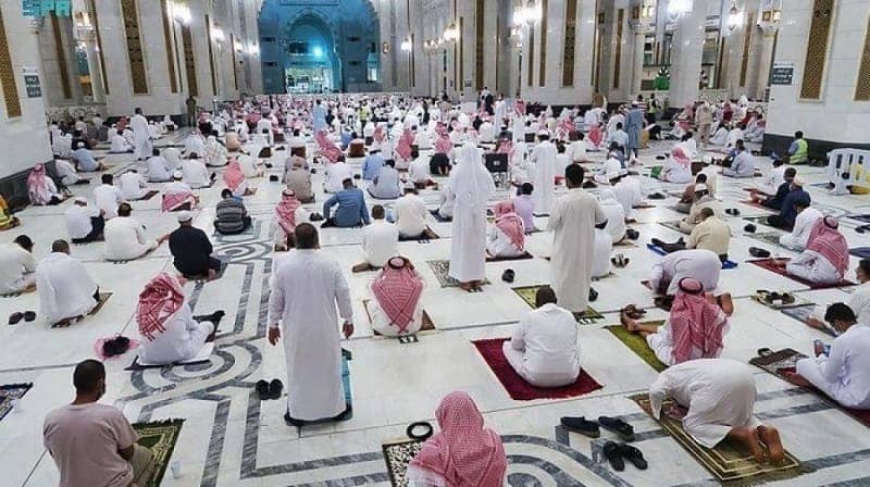 Masjid Dihidupkan Dengan Salat Malam