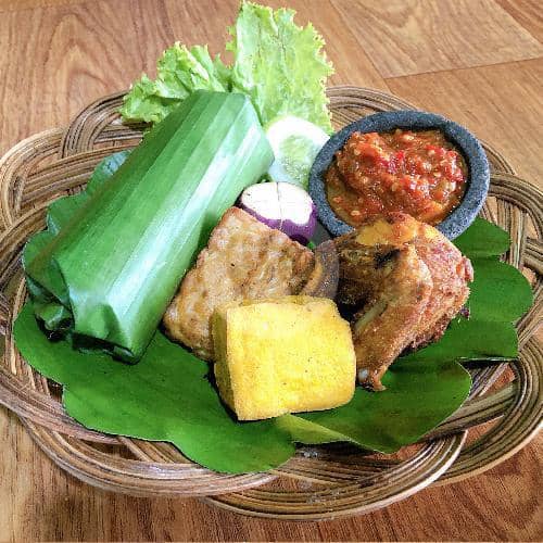 rumah makan sunda nasi timbel khas cianjur