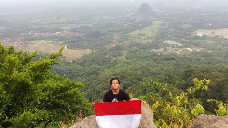 gunung munara bogor