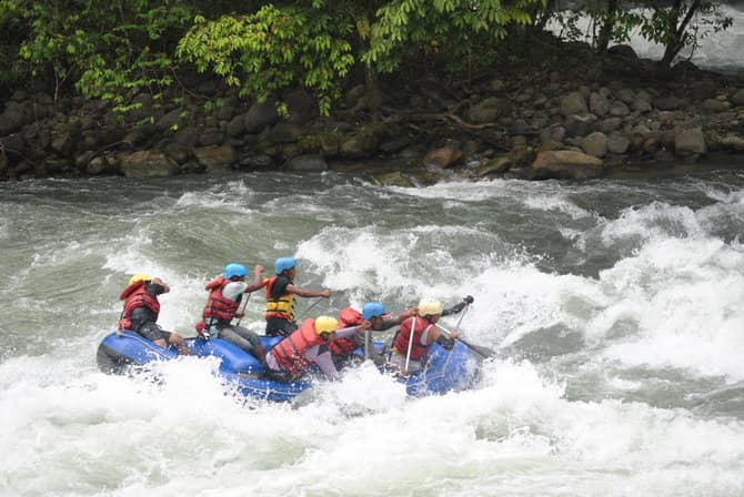 arung jeram sungai asahan