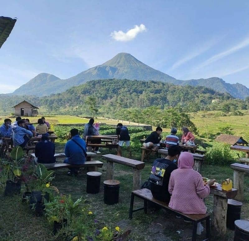 Cafe Di Trawas Terbaru