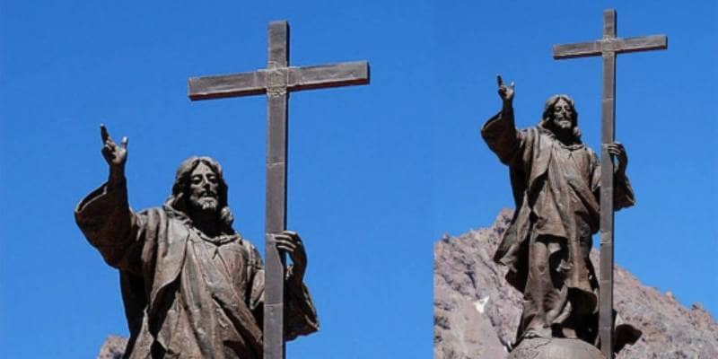 Patung Kristus Sang Penebus Andes, Chile