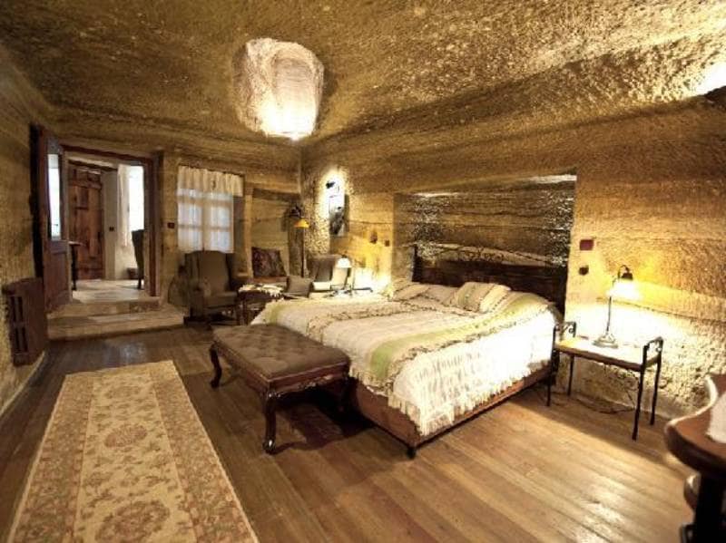 terra cave hotel
