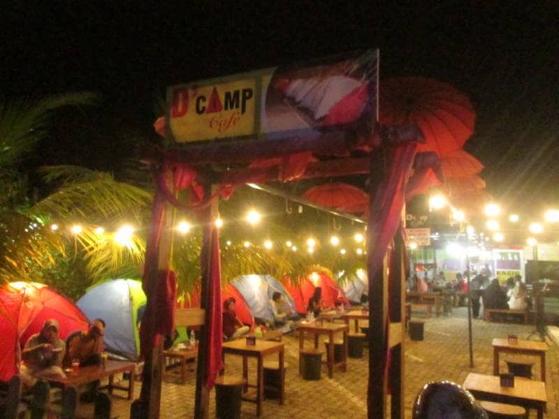 the camp cafe