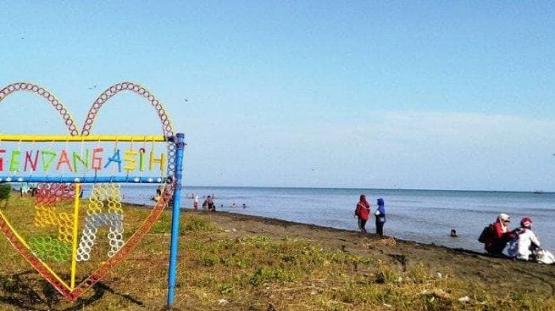 Pantai Sendang Asih