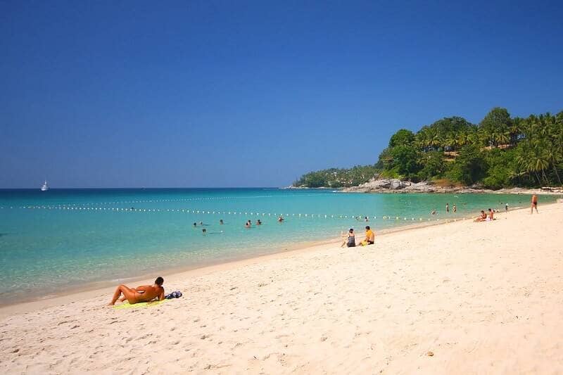 Pantai Terkenal Di Phuket